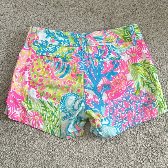 Lilly Pulitzer the Callahan Short size 2 - Picture 3 of 3
